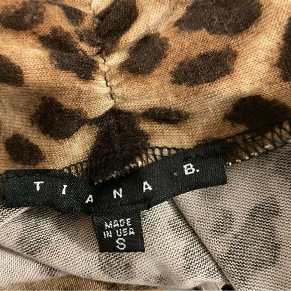 Animal Print open front cardigan with black buckle snap belts - Picture 5 of 6